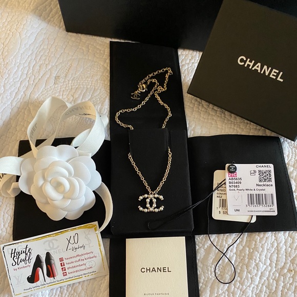 ‼️SOLD‼️Chanel NWT Crystal and Pearl CC Necklace G - Picture 6 of 10
